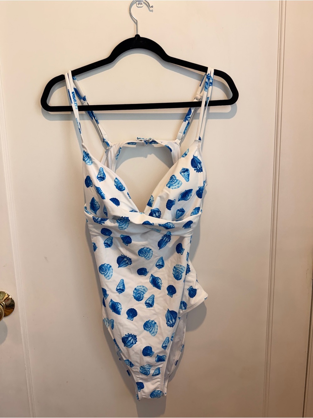 Cupshe White One-Piece Swimsuit with Blue Shell Print and Adjustable Straps